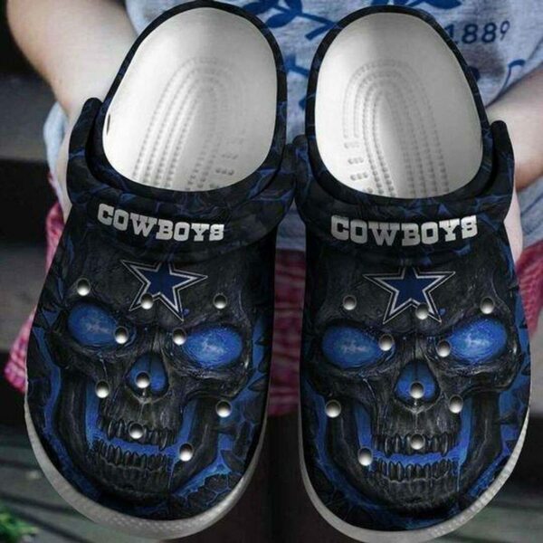 Dallas Cowboys Spirit, Kick Back in Crocs Comfort 1