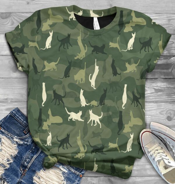 Cat In Green Camo T-shirt Hoodie 1